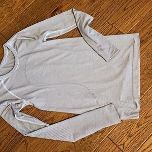 Lululemon Scuba Striped Long Sleeve Shirt 8